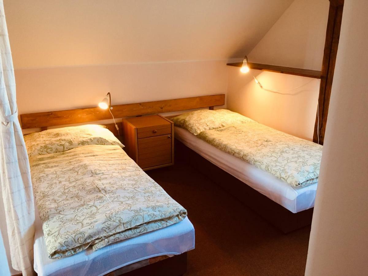 Ubytovani Doma Hotell Tisá Eksteriør bilde